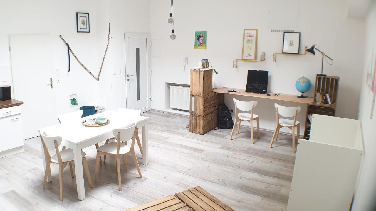 Big Appartment Near Trade Fair! Кёльн Экстерьер фото